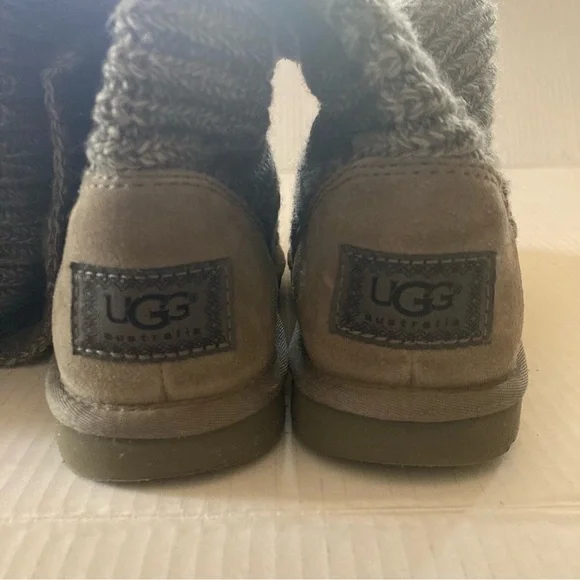 UGG Classic Cardy Boots Size 6 - Picture 10 of 11